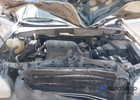 2004 Ford Escape Xls из США, поврежденный, VIN 1FMYU02134KA54668